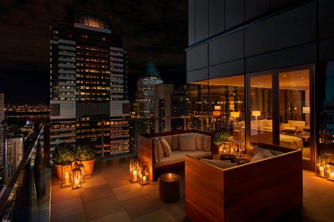 Penthouse Suite Terrace Living Area