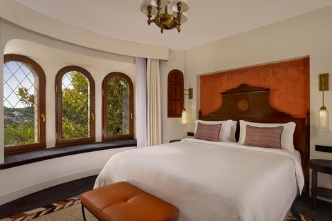 Classic Suite - Bedroom