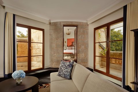 Classic Suite Living Room