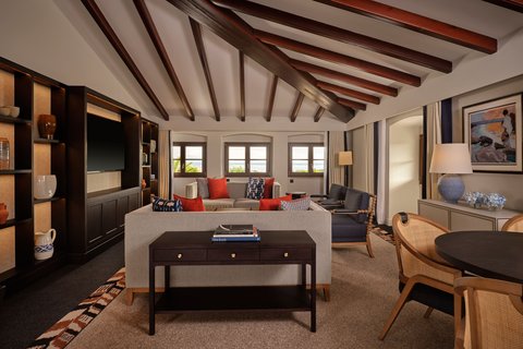 Classic Suite Living Room