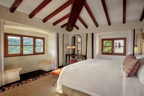 Classic Suite  Bedroom