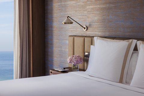 Jumeirah Beach Hotel Al Marsa Suite Master Bedroom