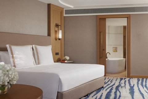 Jumeirah Beach Hotel Ocean Family Deluxe Room
