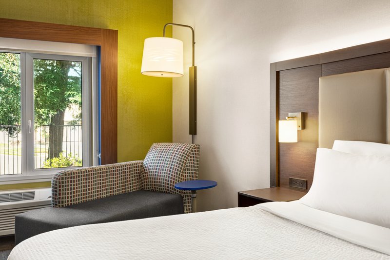 Holiday Inn Express REDDING