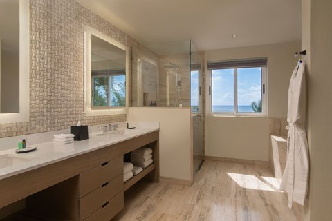 Baño de la suite Puntacana