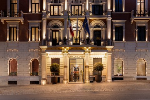 Façade