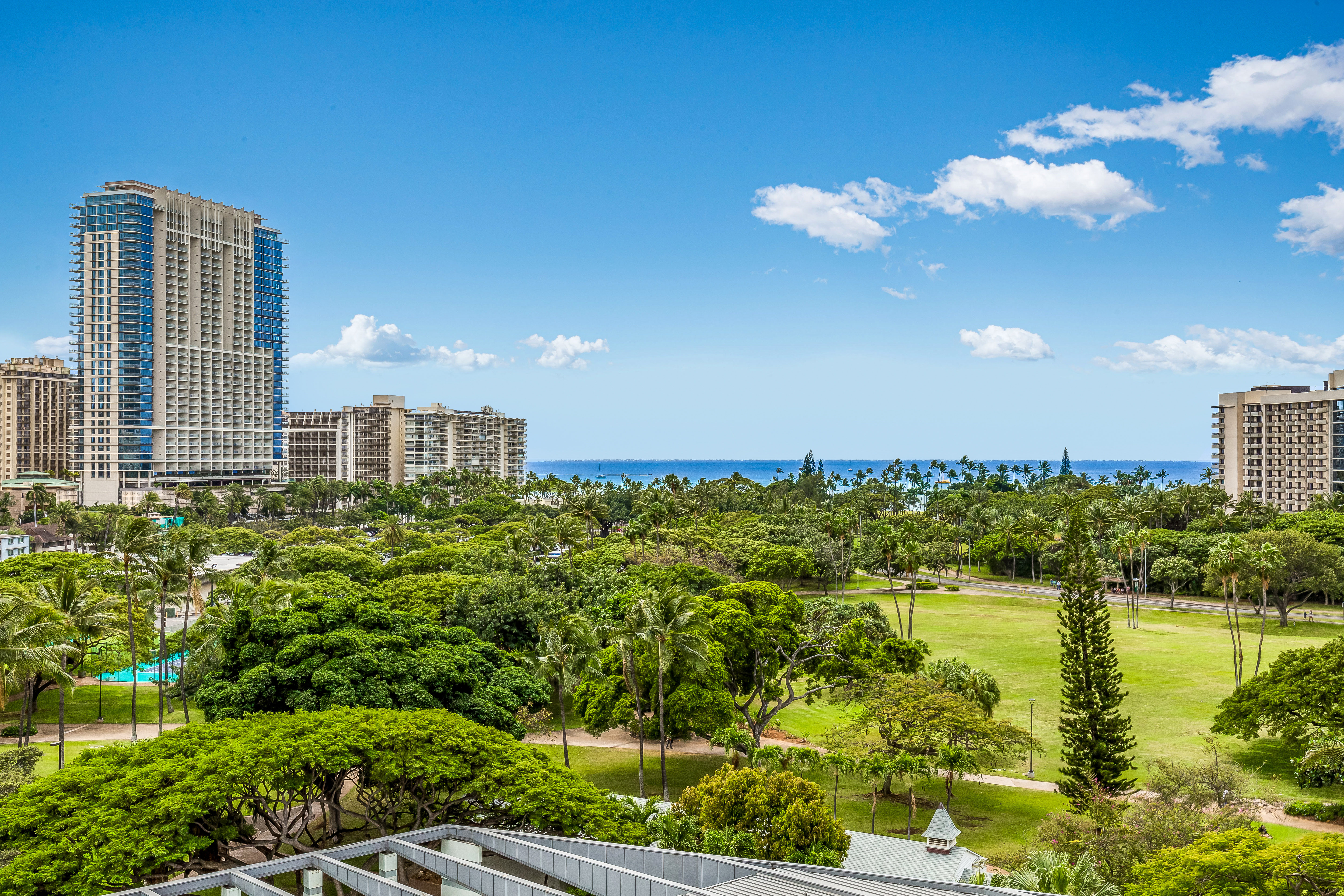 Luana Waikiki Hotel & Suites