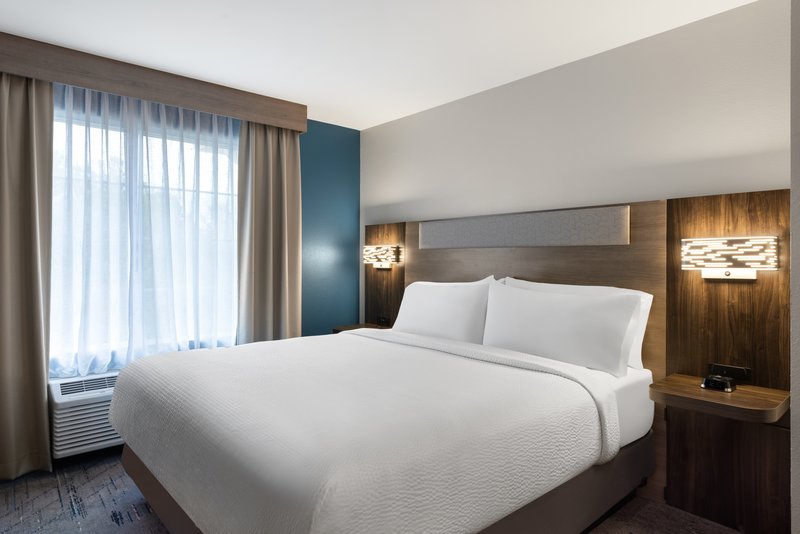 Holiday Inn Express Savannah Airport