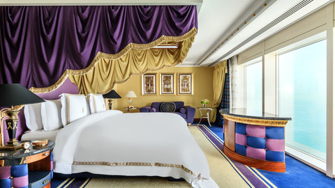 Club One Bedroom Suite