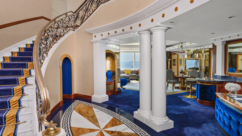 Deluxe Marina Suite
