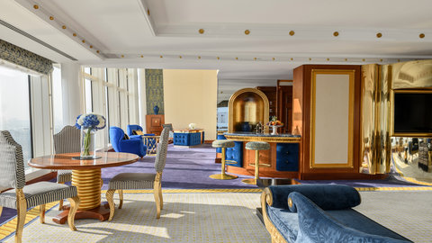 Panoramic One Bedroom Suite