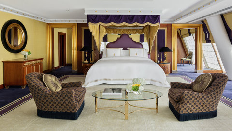 Burj Three Bedroom Family Suite
