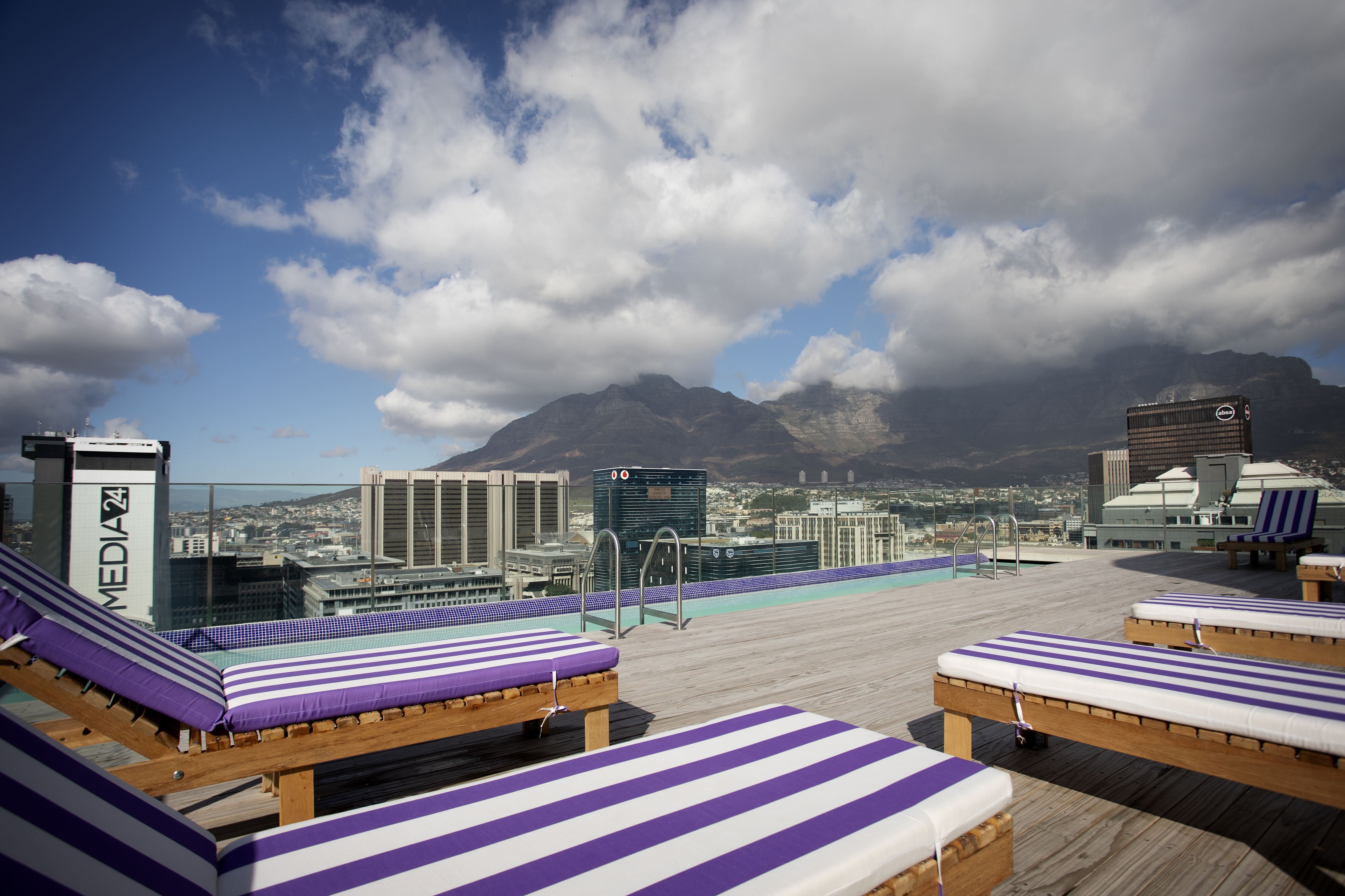 Hotel Sky Cape Town