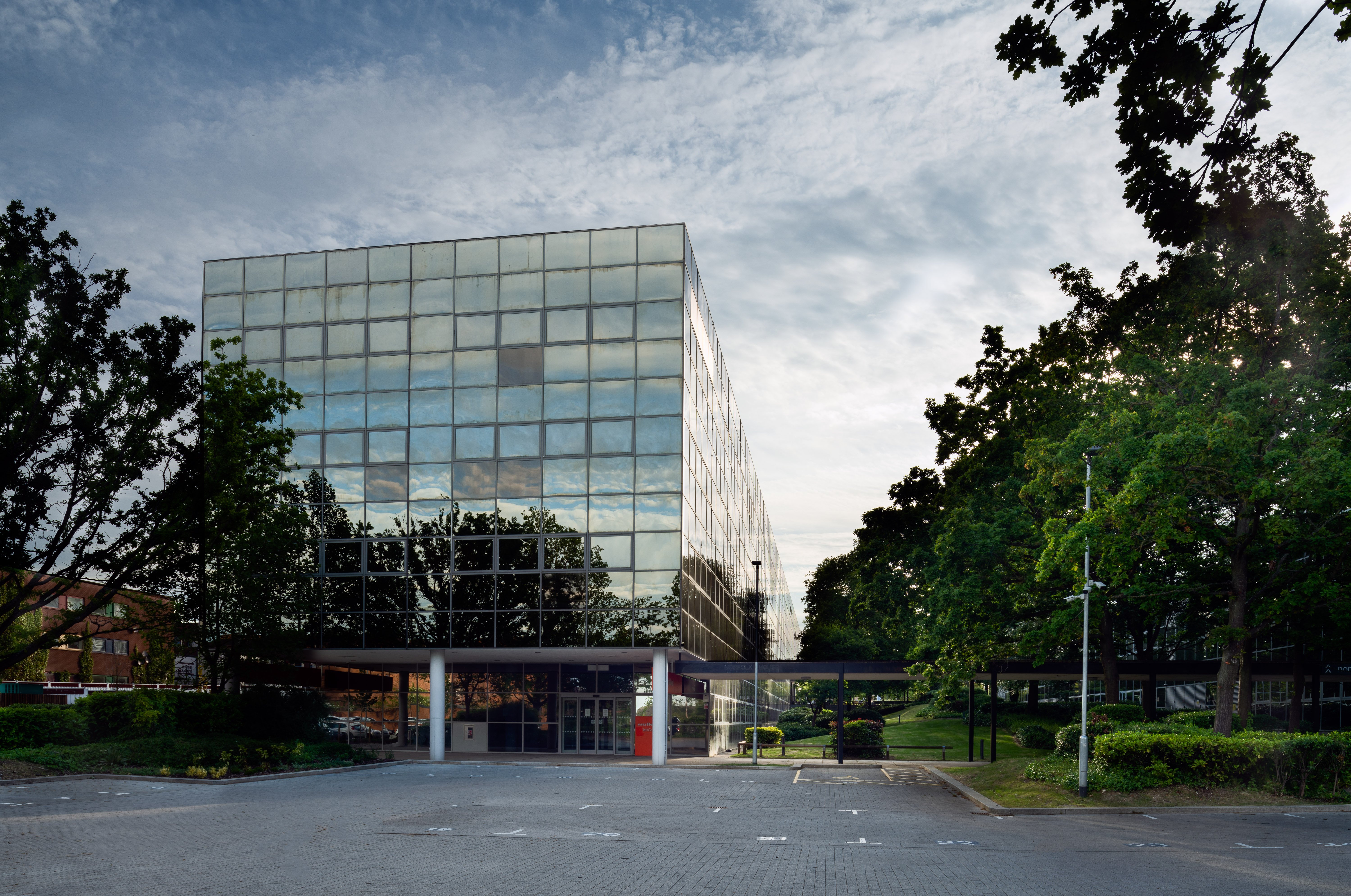 easyHotel Milton Keynes Central