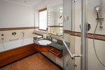 Grand Deluxe, Larger Guest room, 1 King, Garden view, Balcony