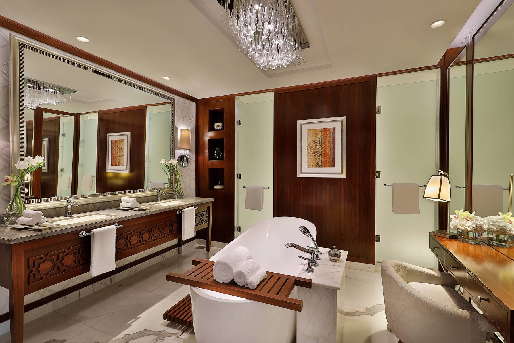 The Ritz-Carlton Room Type - Emirates Suite, Club lounge access, 1 Bedroom Signature Suite, 1 King, Ocean view The Ritz-Carlton Room Type - Emirates Suite, Club lounge access, 1 Bedroom Signature Suite, 1 King, Ocean view