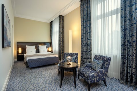 King Superior Guest Room