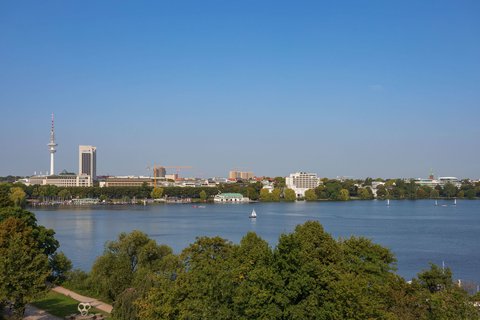 Gästezimmer – Blick auf den Alstersee