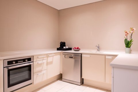 Penthouse Ritz-Carlton Suite kitchen