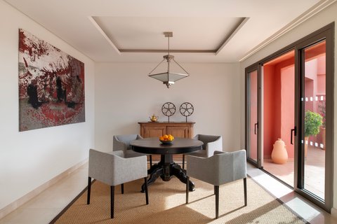 Penthouse Ritz-Carlton Suite dining table