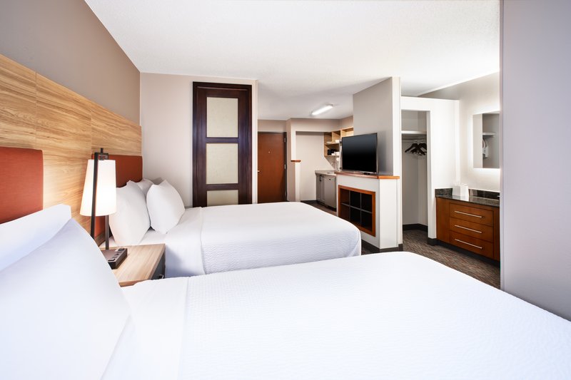 Candlewood Suites Cincinnati Northeast – Mason