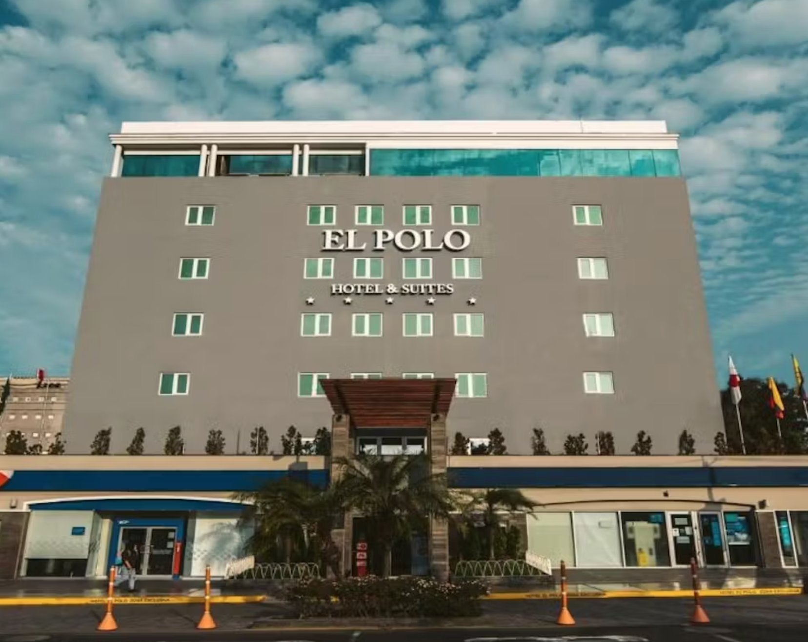 El Polo Aparthotel