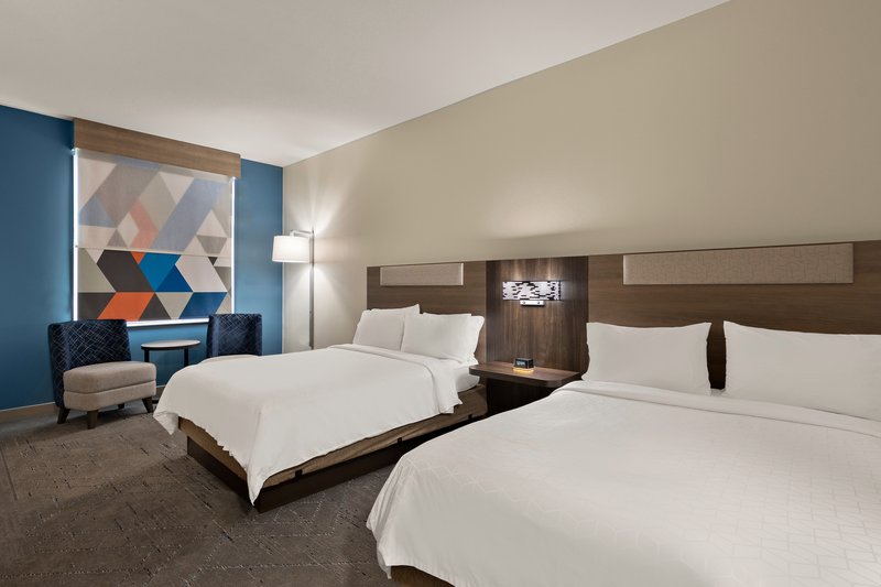 TWO QUEEN BEDS NONSMOKING