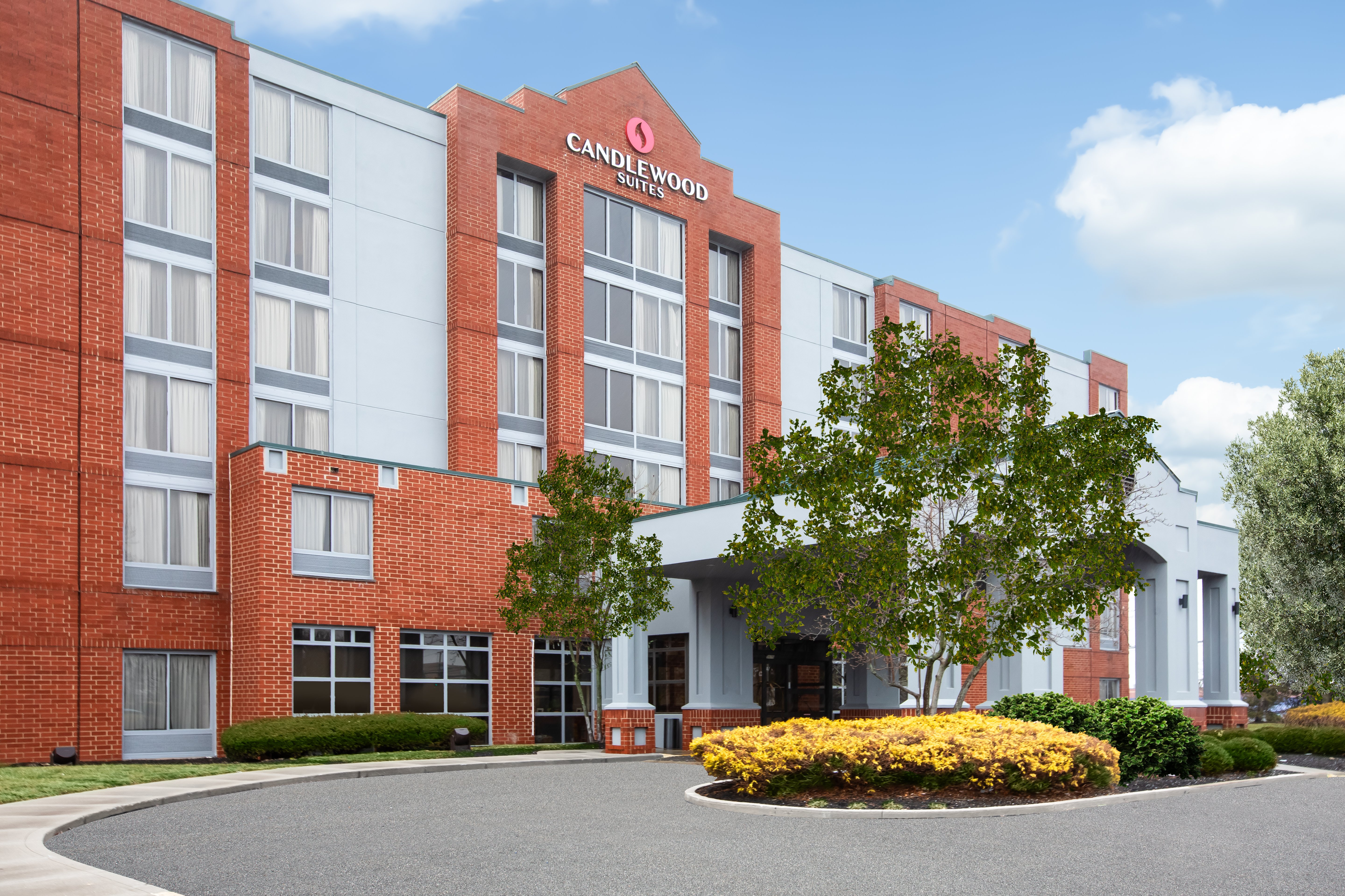 Candlewood Suites Northeast Mason
