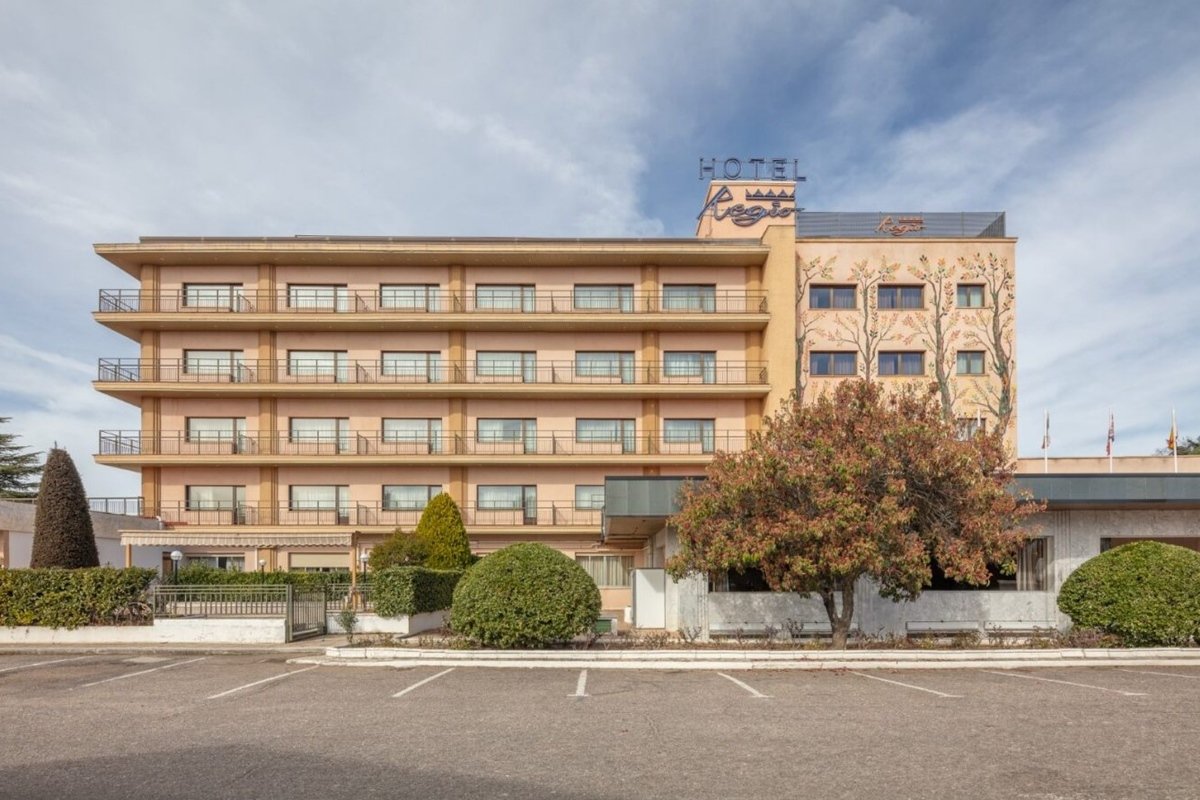 Crisol Regio Hotel