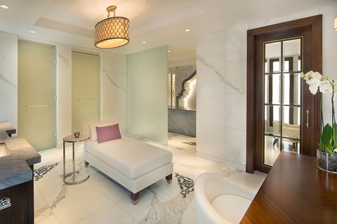 Presidential Suite Bathroom