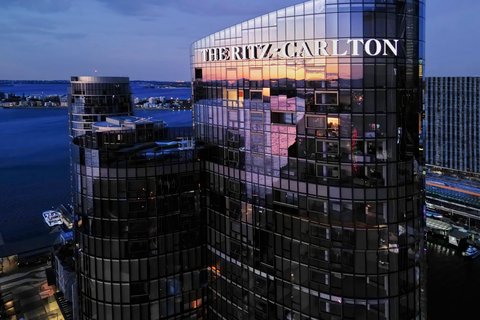 The Ritz-Carlton, Perth - Swan River - Sunset