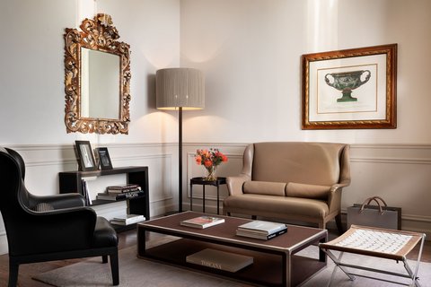 Bottega Veneta Suite - Living Room