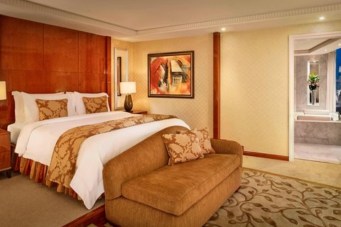 The Royal Suite - Master Bedroom