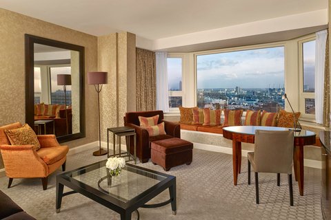 Executive Suite - Living Room
