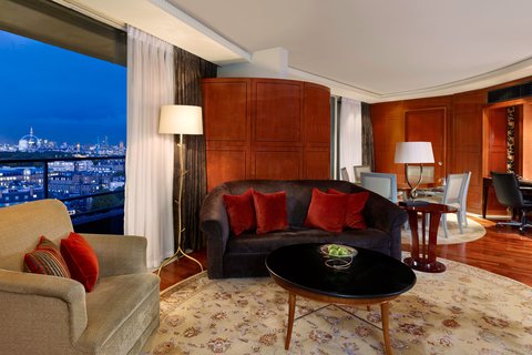 Luxury Penthouse Suite - Living Room