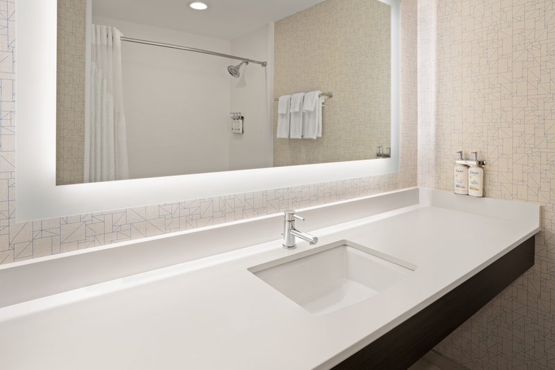 Holiday Inn Express Stony Brook – Long Island