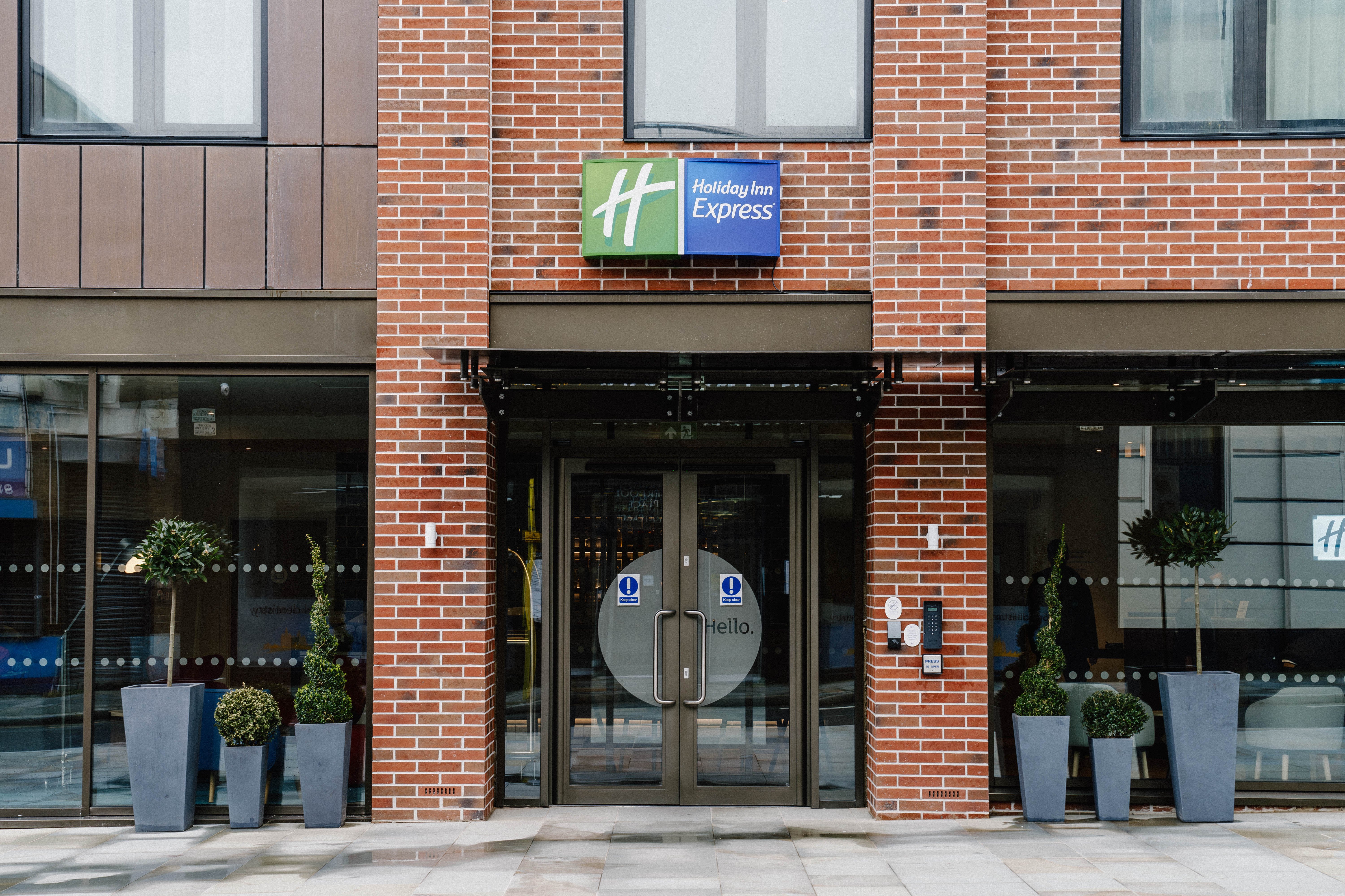 Holiday Inn Express Liverpool-Central