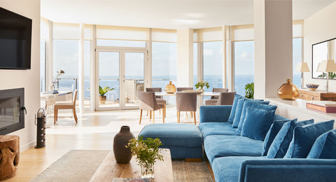 Mar Blau Signature Suite