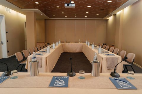 Capuleti meeting room: different arrangements for your needs