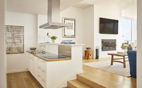 Mar Blau Signature Suite Kitchen