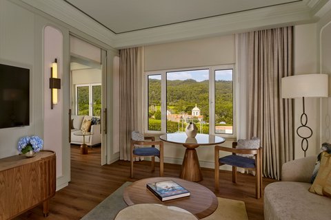 Executive Suite and Family Suite
