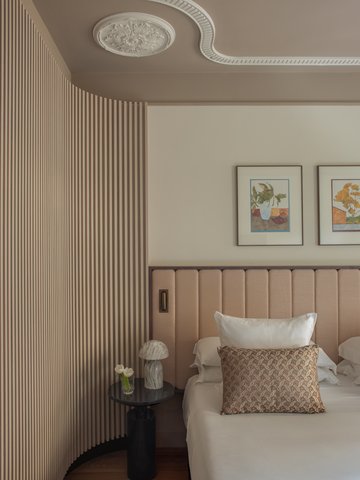 Deluxe Room - Bedroom