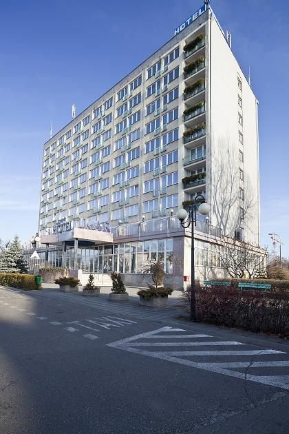 Ikar Hotel
