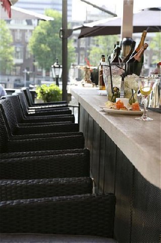 Terrace Bar