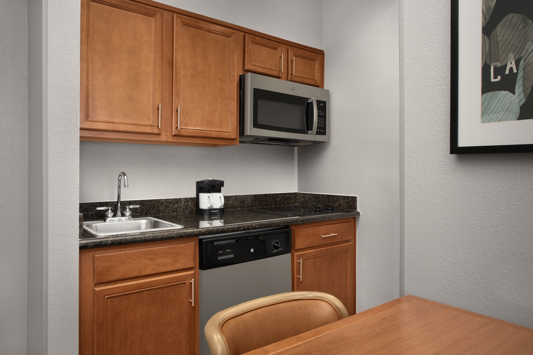 Homewood Suites by Hilton Yuma Room Type - STUDIO SUITE 1 KING NOSMOK