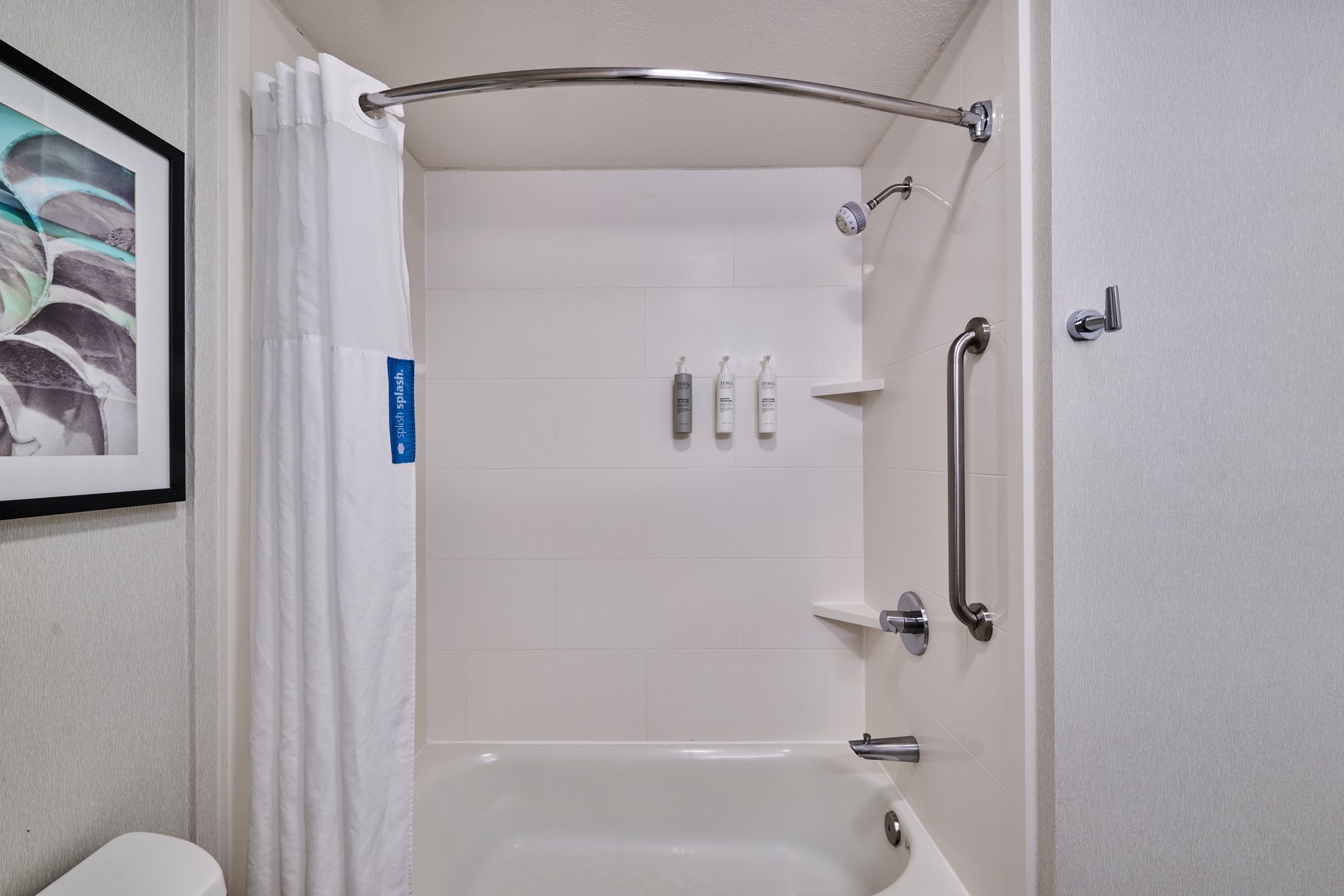 Hampton Inn & Suites by Hilton Hermosa Beach Room Type - King Room with King Bed - Non-Smoking