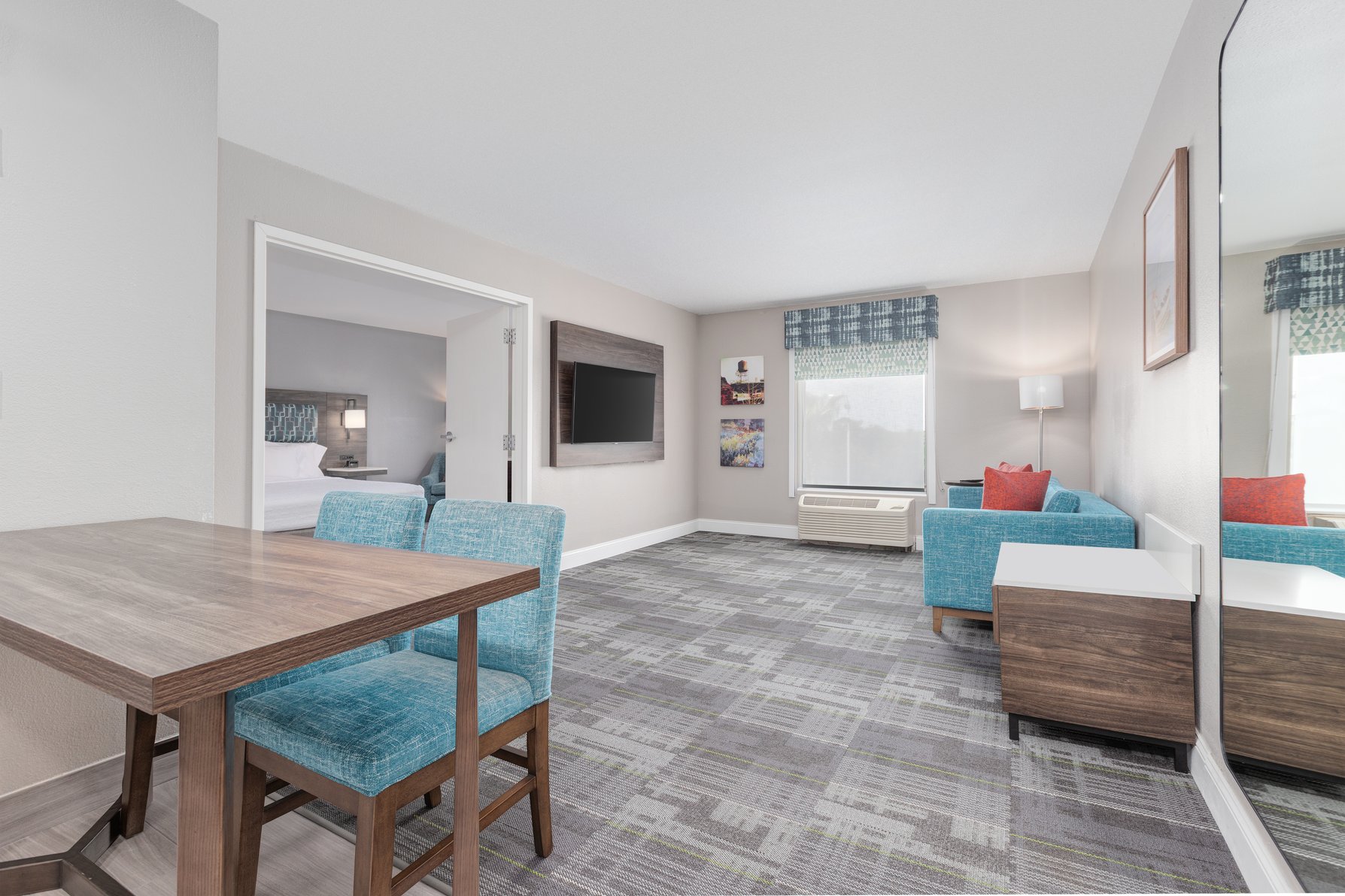 Hampton Inn Houston-Deer Park Ship Area Room Type - 1K STE W KIT DINING LR NS