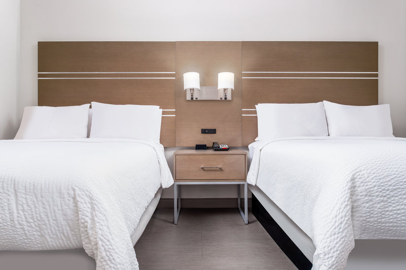 Holiday Inn Express and Suites Memphis Airport West