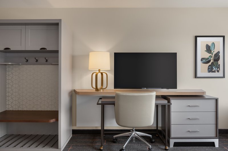 Holiday Inn Hotel and Suites Detroit – Troy
