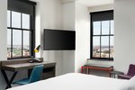 Skyview, Guest room, 1 King, Corner room